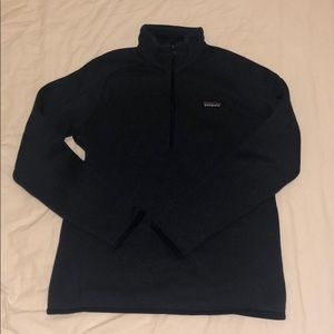 Women’s Navy Patagonia pullover!